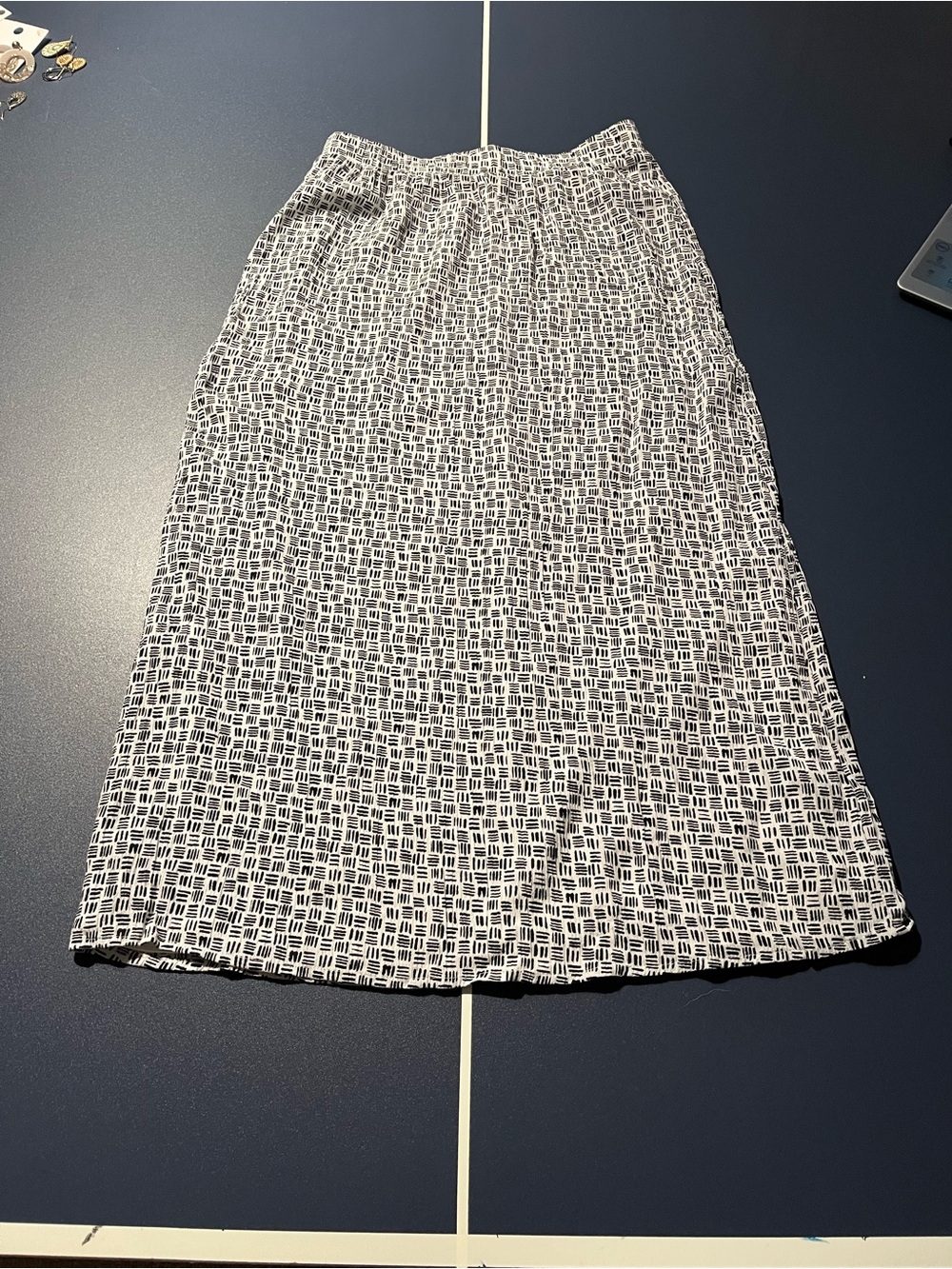 Old Navy Black and White Geometric Midi Skirt